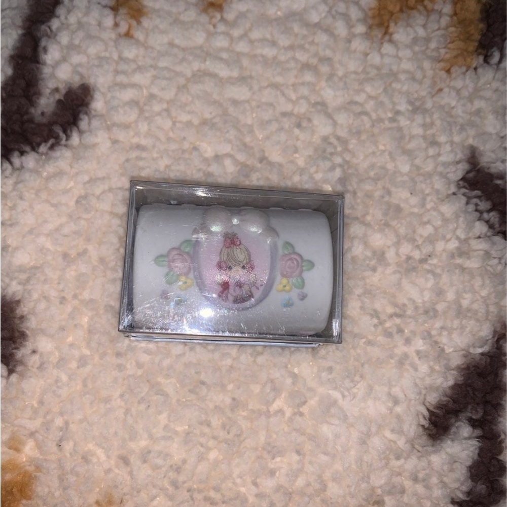 Flower girl trinket box
